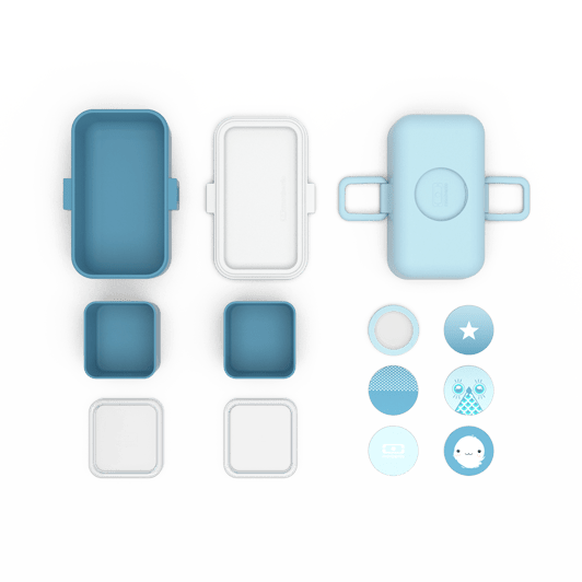 Fiambrera azul abierta con accesorios incluidos