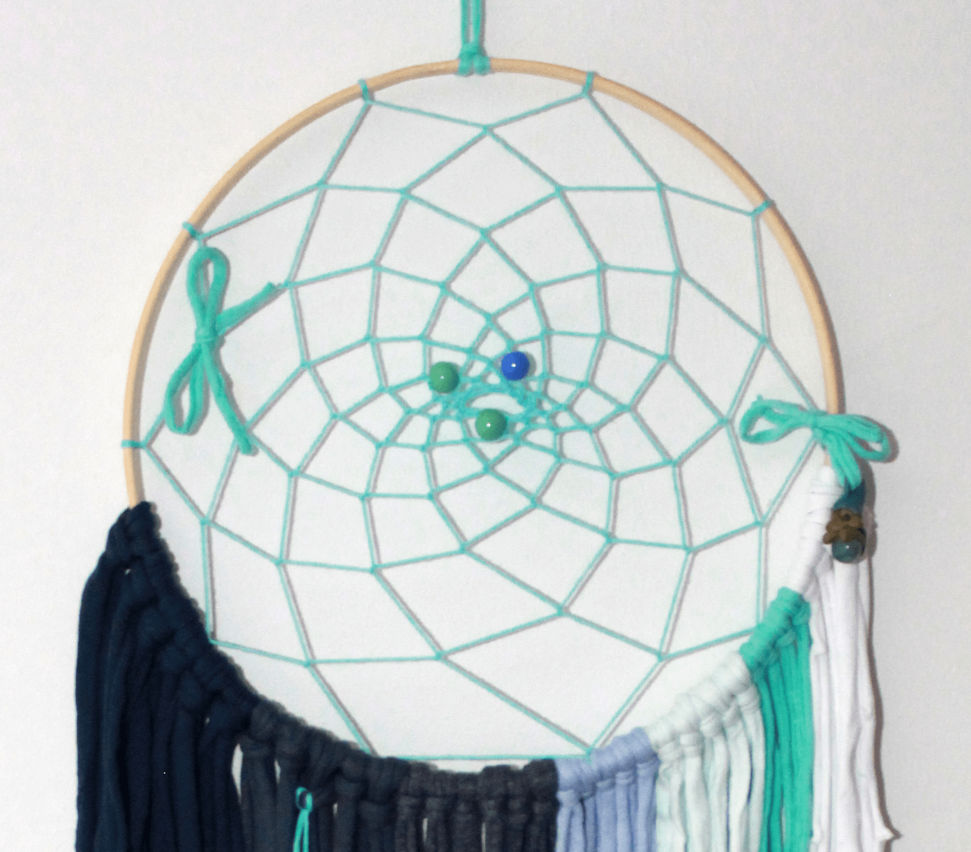 Artesanas / ilO handmade / Atrapasueños ANDRÓMEDA (aro 26 cm.)
