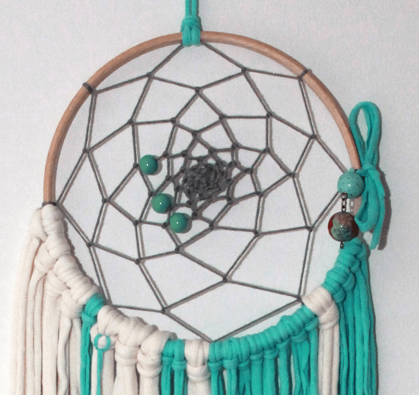 Artesanas / ilO handmade / Atrapasueños AQUARIUS (aro 17 cm.)