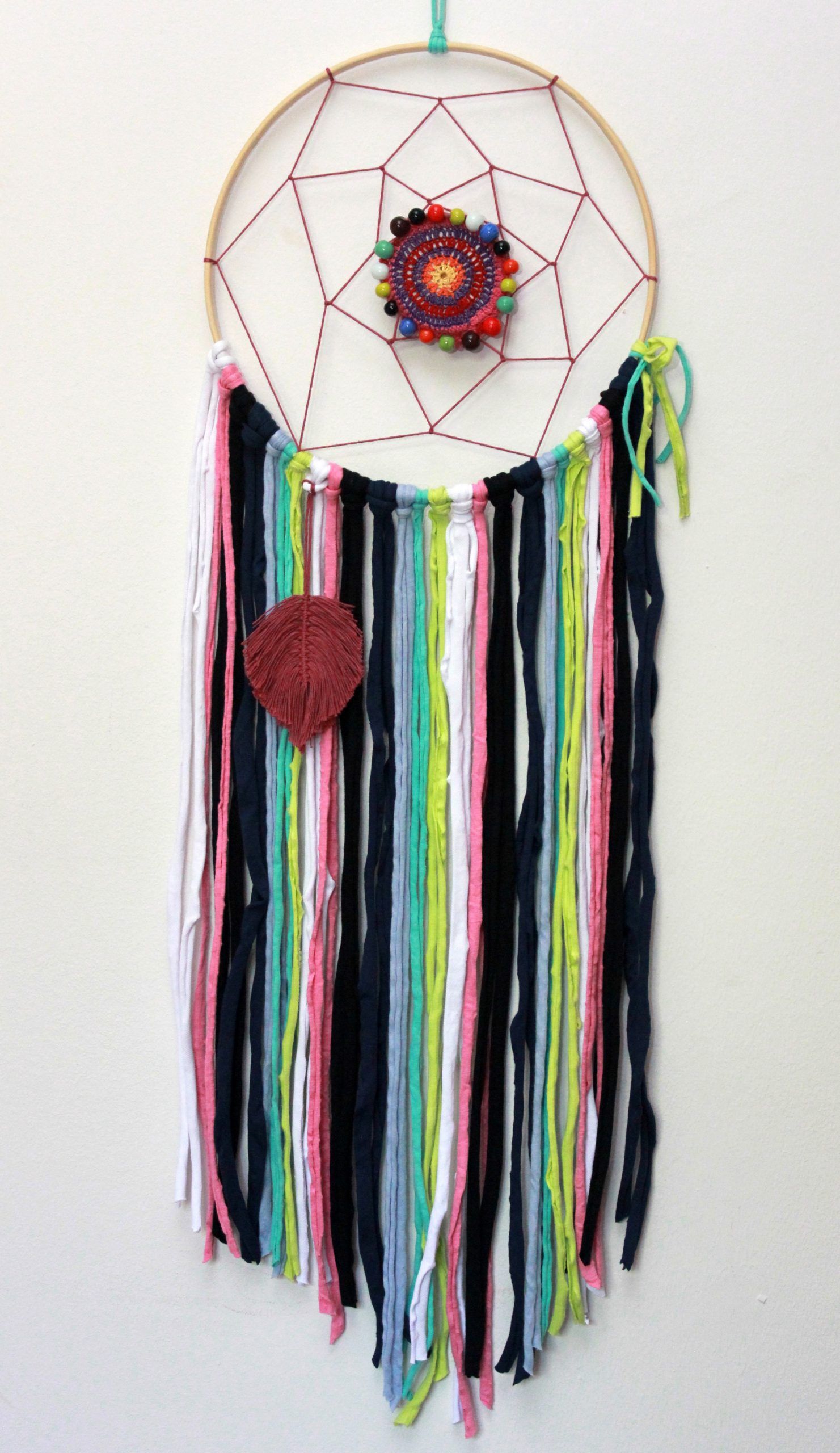 Artesanas / ilO handmade / Atrapasueños TUCANA (aro 26 cm.)