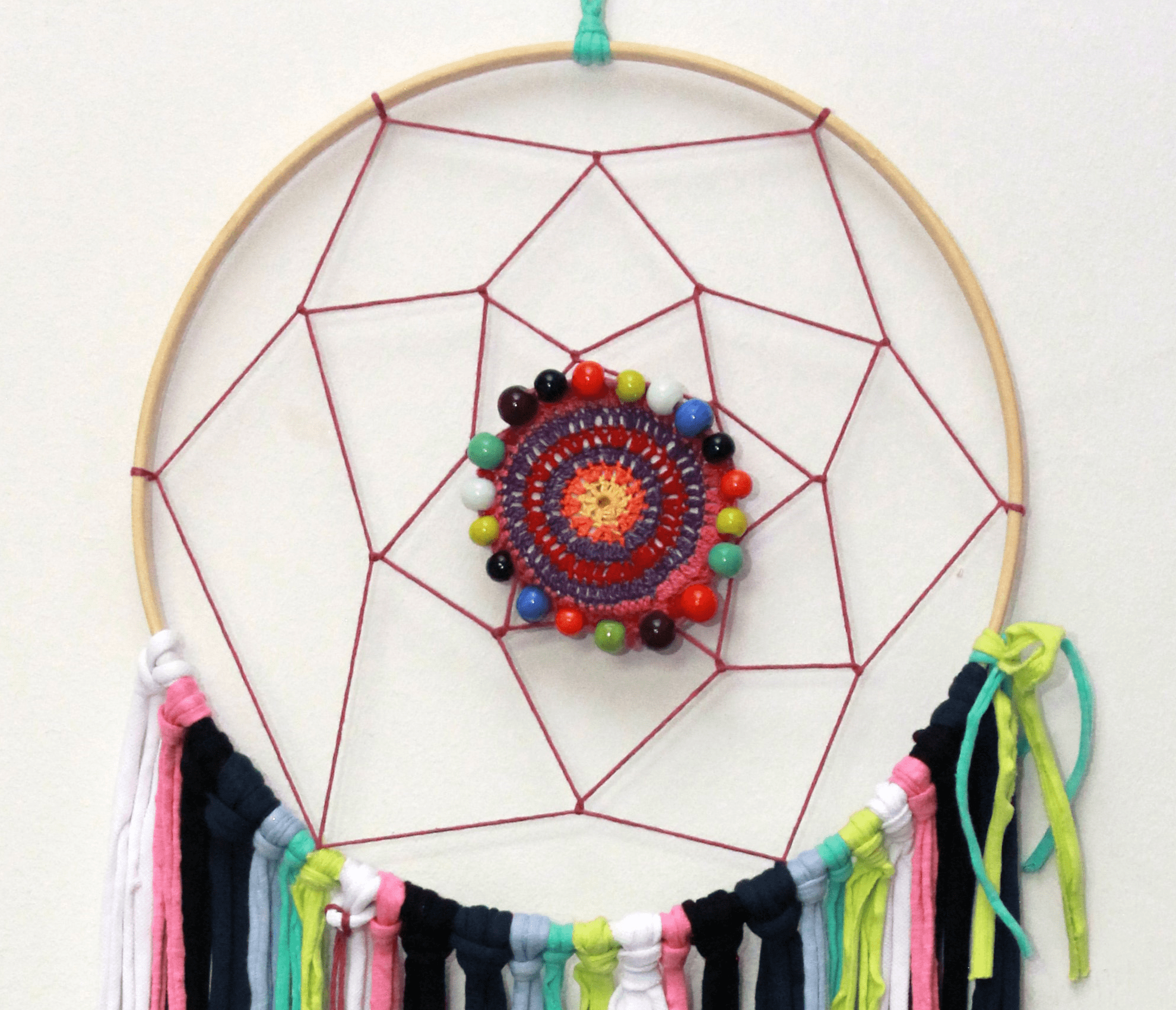 Artesanas / ilO handmade / Atrapasueños TUCANA (aro 26 cm.)