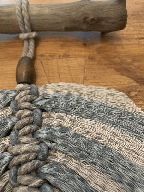 Artesanas / ilO handmade / Hoja Macramé Grande Gris y Azul