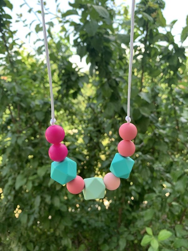Collar lactancia / llevarteAmarte / HORTENSIA