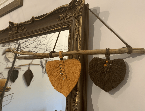 Artesanas / ilO handmade / Hoja Macramé Dúo Mostaza Marrón