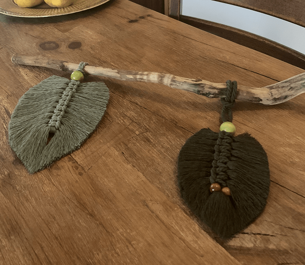 Artesanas / ilO handmade / Hoja Macramé Dúo Verde Claro Oscuro